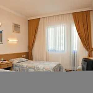 https://pineta-club-hotel.aegeanhotels.net